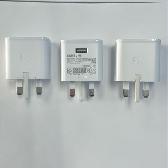 NEW 3 Pack Samsung (9V/1.67A) 15W EU Travel Adapter Charger - White(EP-TA200) - Picture 1 of 9